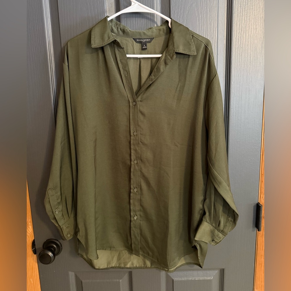 Women’s Olive Green Button-Up “Silk” Blouse by Banana Republic